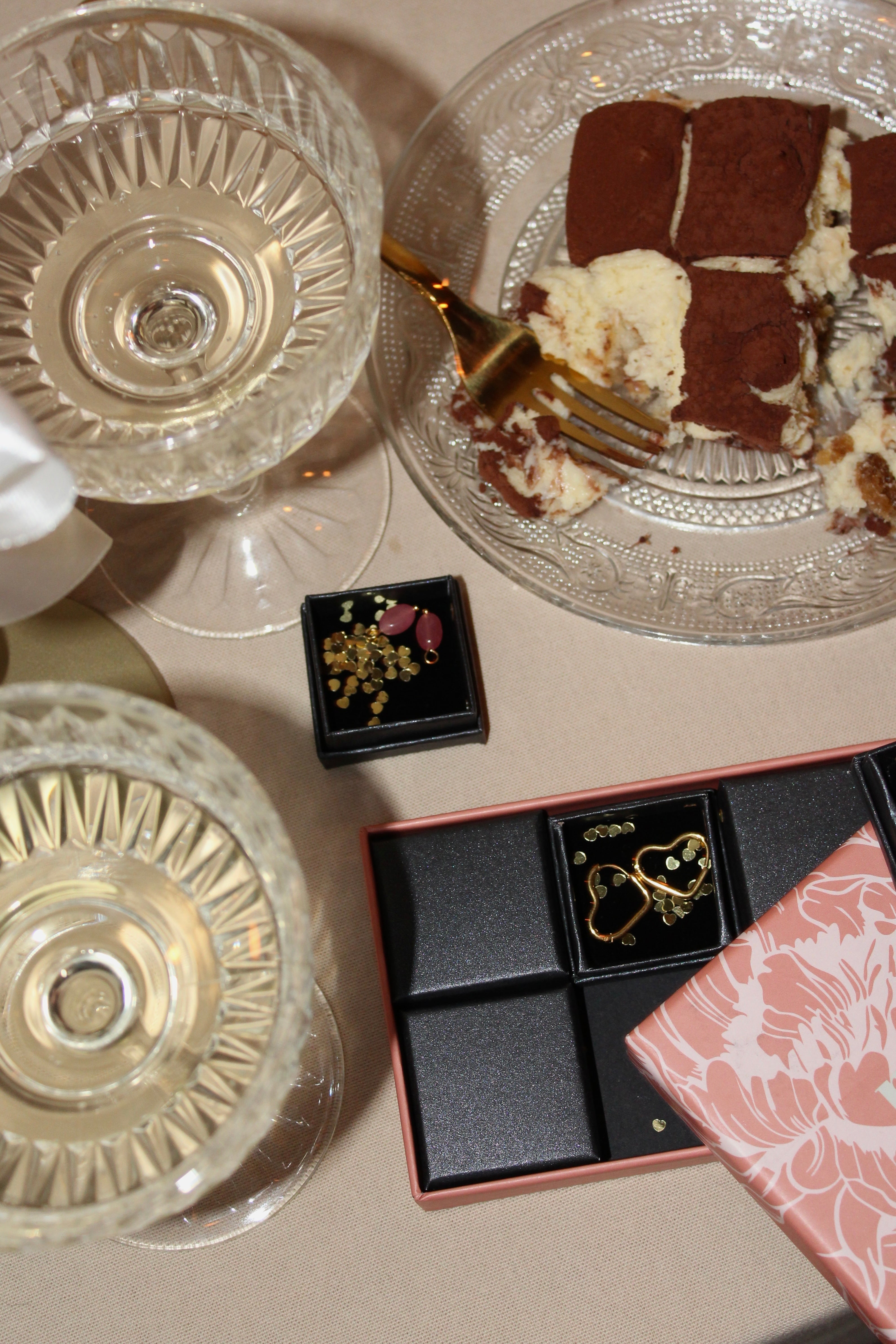 Pick & Pair - Advent Box - Pendientes - 10 Regalos - Edición Limitada - Acero Inoxidable